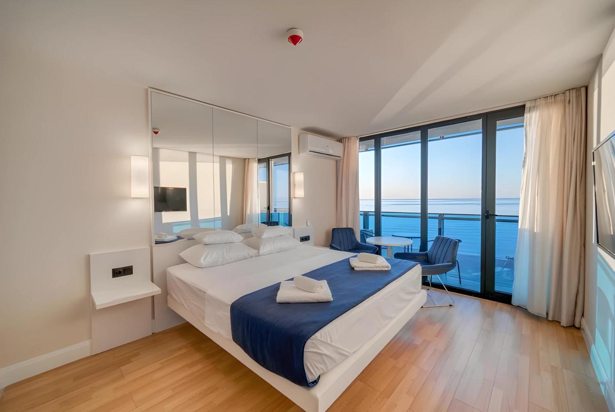 Orbi City Batumi Hotel Sea View Екстер'єр фото